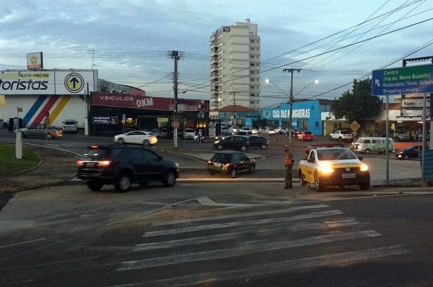 Prefeitura libera trânsito na Rotatória Três Avenidas