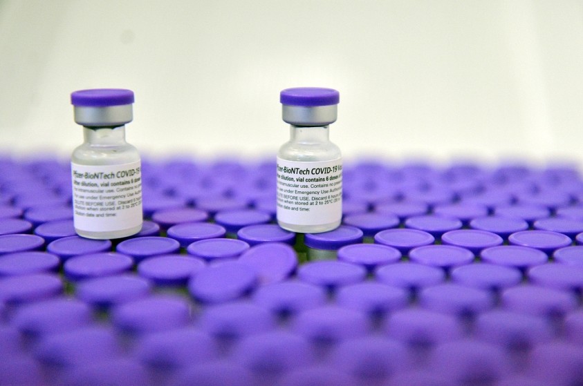 Novo lote com 12.870 doses da vacina Pfizer chega a Limeira