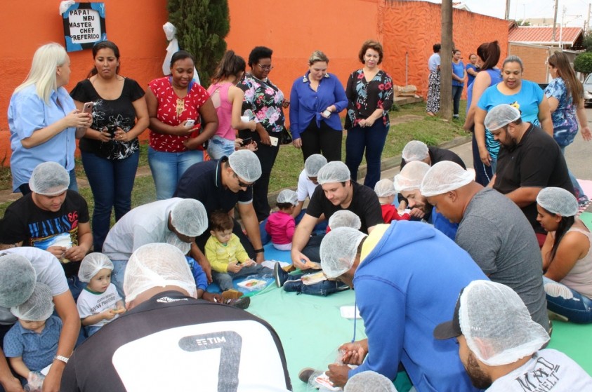 Pais participam de encerramento de projeto com crianças do C.I. Rubens Pinheiro Alves