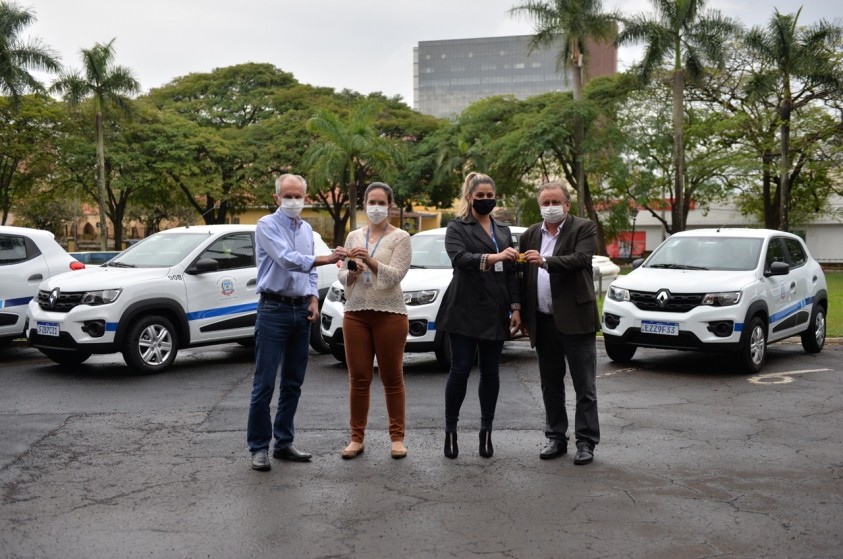 Botion entrega seis novos veículos à Saúde de Limeira