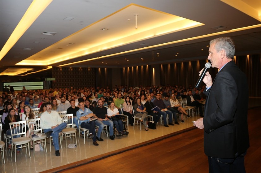 Evento do Sebrae reúne 22 cidades em Limeira; prefeito elogia parceria