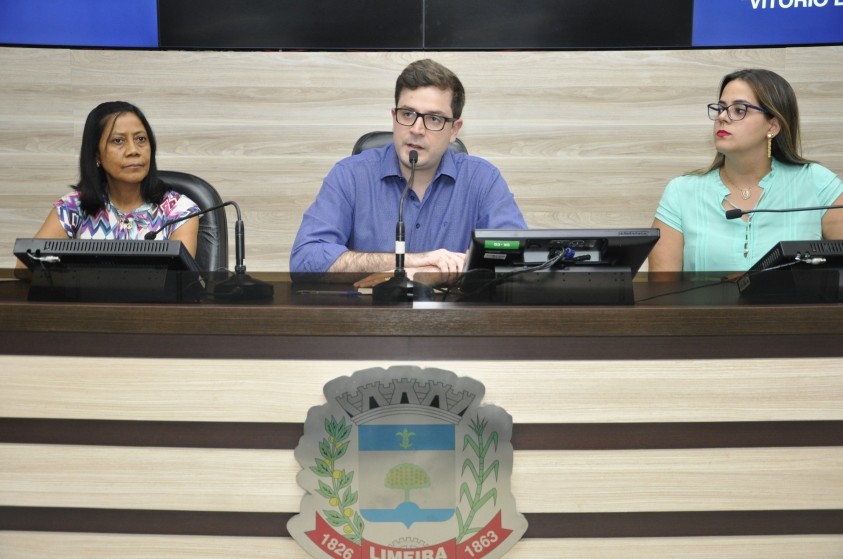 Prefeitura participa de debate sobre verminose