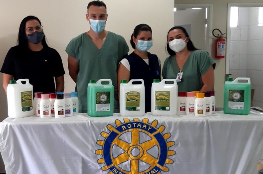 Rotary Club de Limeira doa produtos de higiene à URC